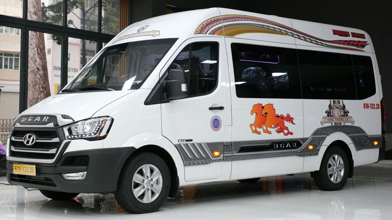 Thuê xe 16 chỗ cho đoàn đông người